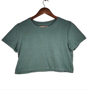 Urban Outfitters Cropped Relaxed Fit Tee in Green Size S
